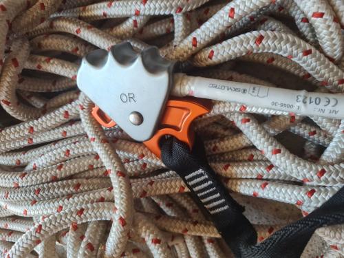 Preview: Seil m Auffanggerät Absturzsicherung mitlaufendes Auffanggerät Skylo 20M THW N13